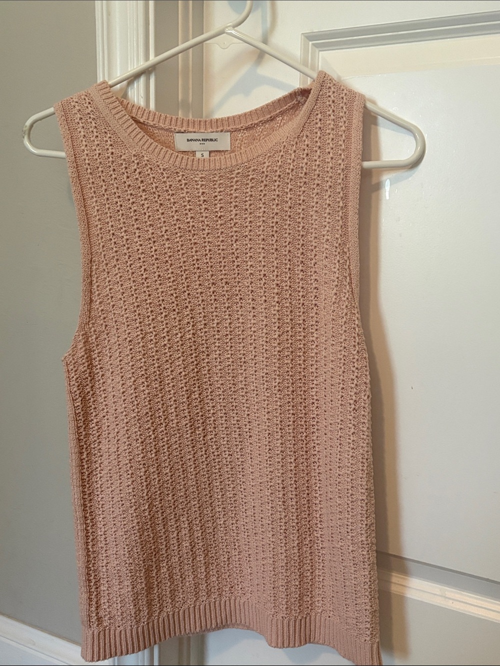 Banana Republic Textured Sleeveless Knit Tank - Blush